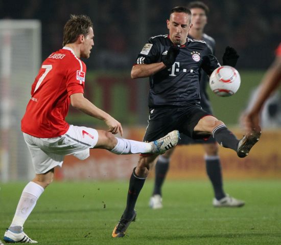 行备受争议 行备受争议